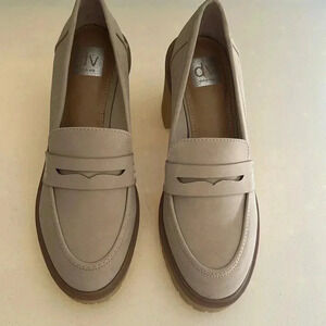 DV by Dolce Vita Tan Loafers